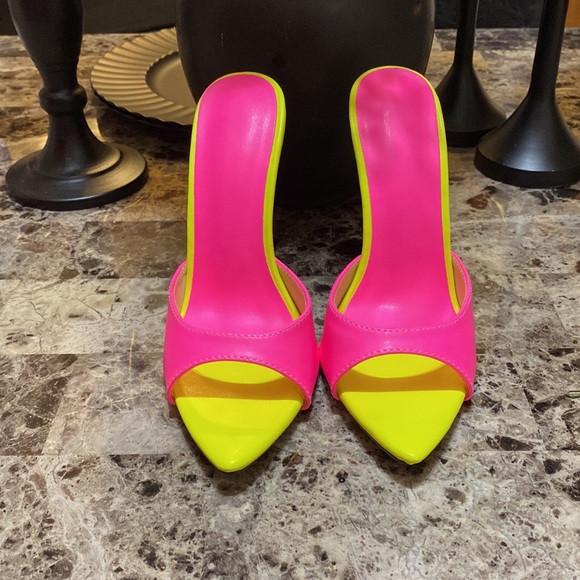 Color Me Bad!! - Picture 2 of 3